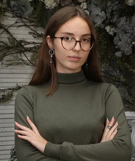 Колитченкова Полина, выпускница 11 "В" класса, получила 100 баллов зв ЕГЭ по русскому языку.