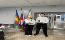 Линейка, посвященная  поднятию флагов Российской Федерации