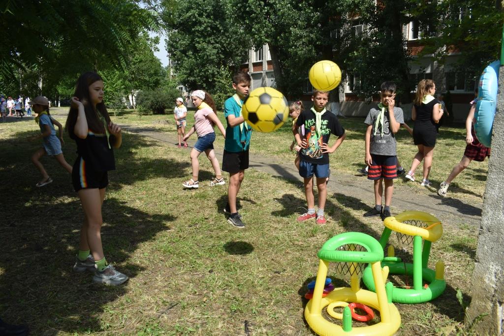 Игра по станциям "Зарница" в пришкольном лагере "Факел". Станция "Меткий стрелок".