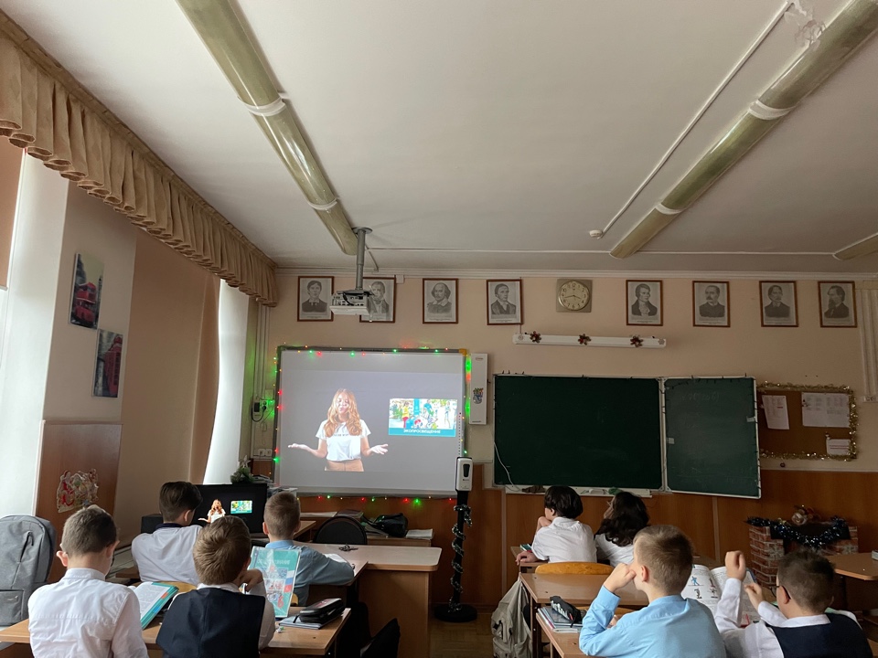 Тематические видеоуроки, посвящённые добровольчеству (волонтёрству).